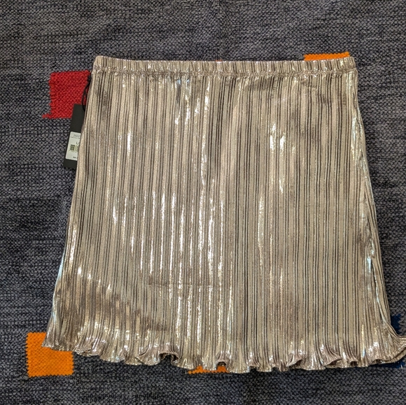 NWT $65 Black Tape_ Rose Gold Foil Mini Skirt Multi Szs (Small, Medium, Large) - Picture 4 of 9